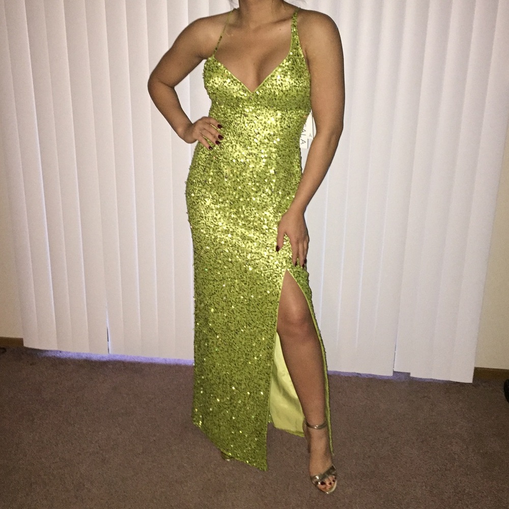NWT SCALA SEQUIN DRESS Q4118